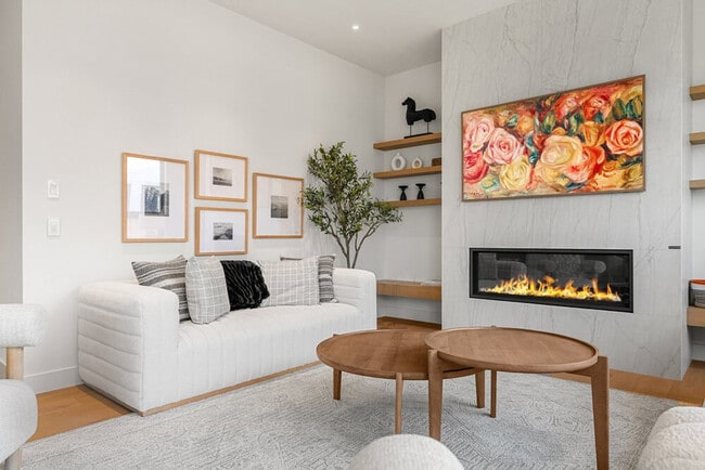 360 Greenwich Dr NW Unit SI ID1634056P