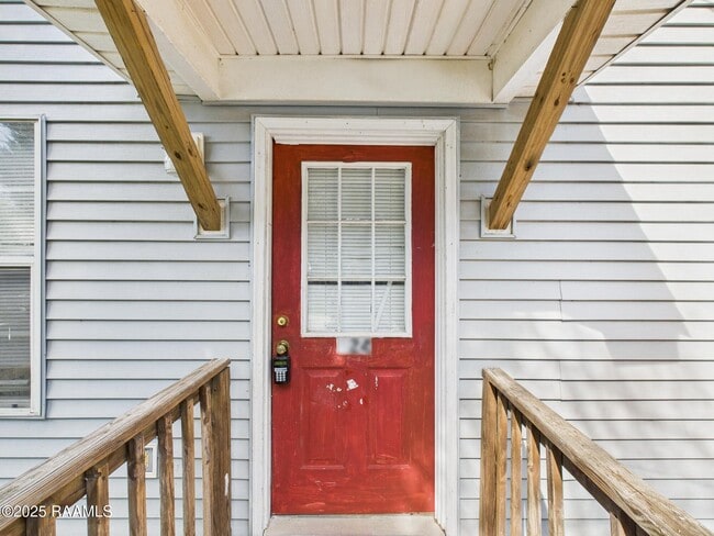 Photo - 124 Sternberg Dr