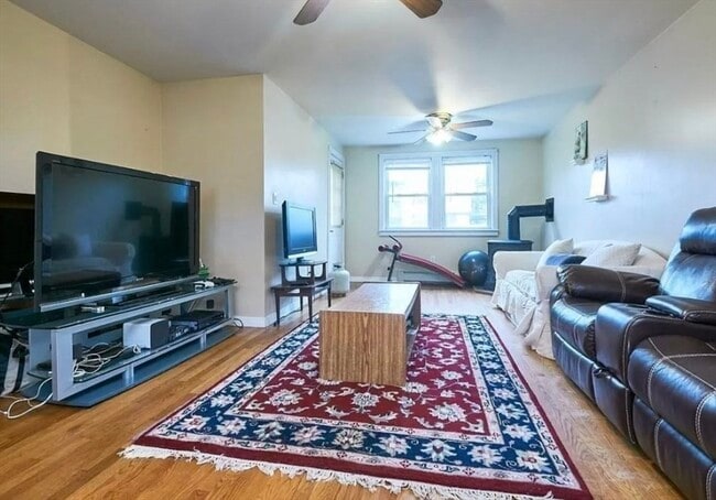Photo - 12 Emmet St