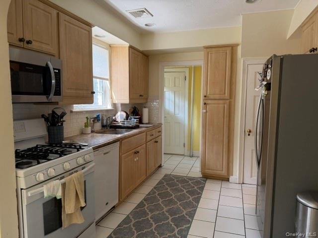 Photo - 18 Shoreview Rd