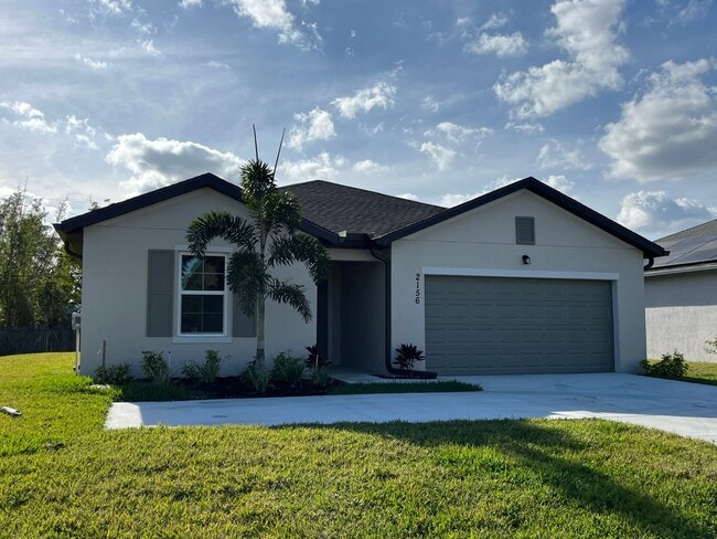 Building Photo - Annual Rental in Port St Lucie
