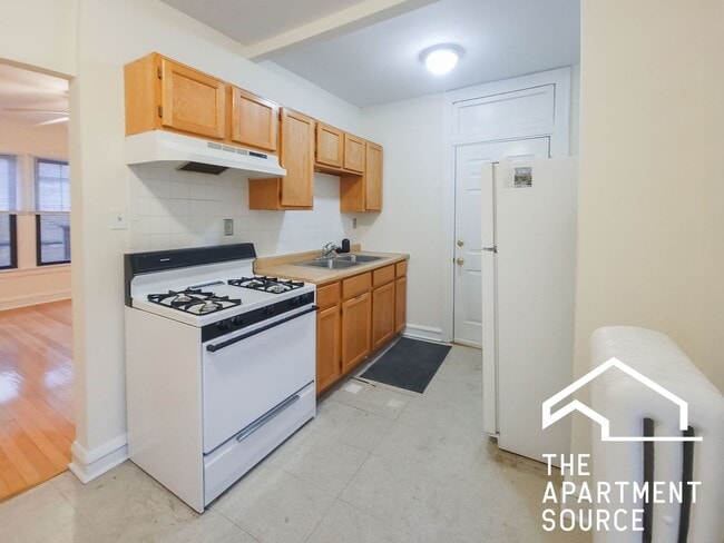 Building Photo - 5943 N Paulina St Unit 3