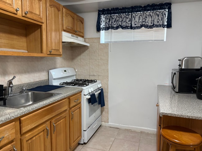 Photo - 119-45 190th St Unidad 1st floor