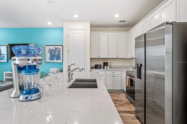 Photo - 2979 Castaway Ln