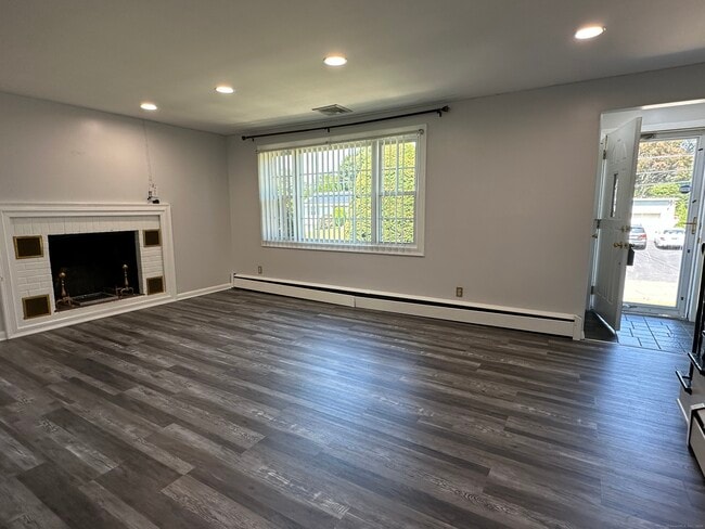 Photo - 3 Wynne Rd House