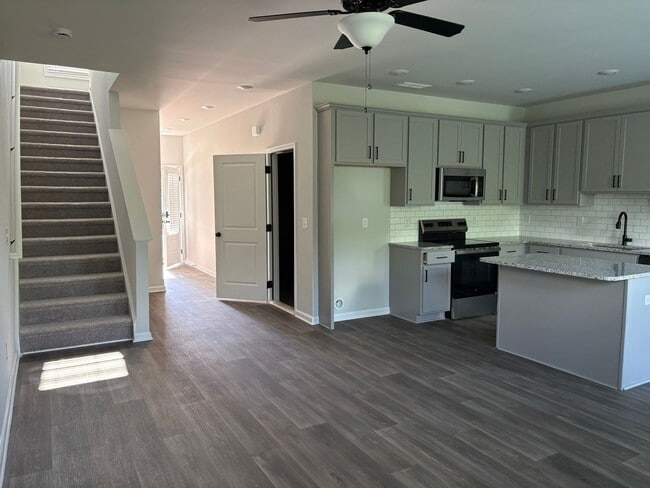 Photo - 118 Lauren St