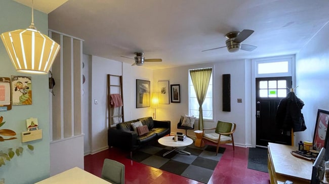 Photo - 1238 Leopard St