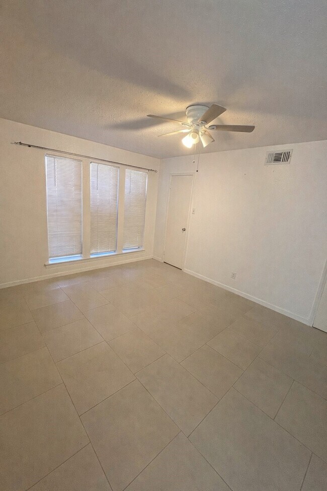 Photo - 12255 W Village Dr Unit E