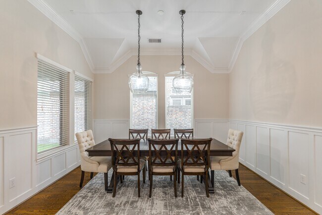 Photo - 34 Danby Place