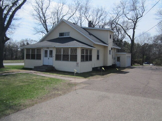 Building Photo - 2330 Starr Ave Unit 2330