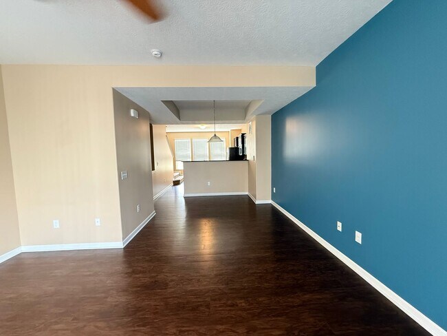 Photo - 5422_HOLLY_RIVER_AVE Unit 5422_HOLLY_RIVER_AVE