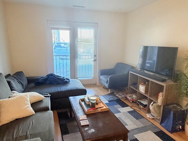 Photo - 3 Kent Ct Unit 1