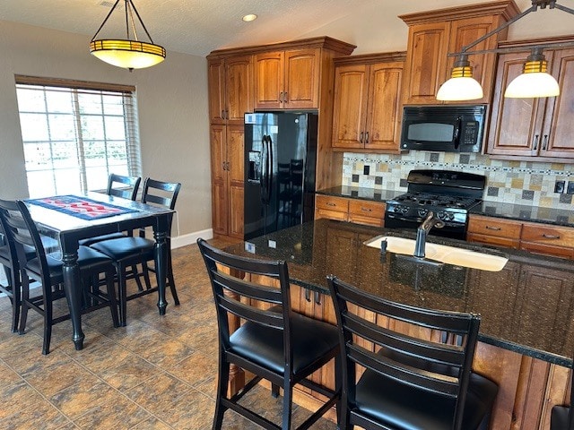 Photo - 190 E Main St