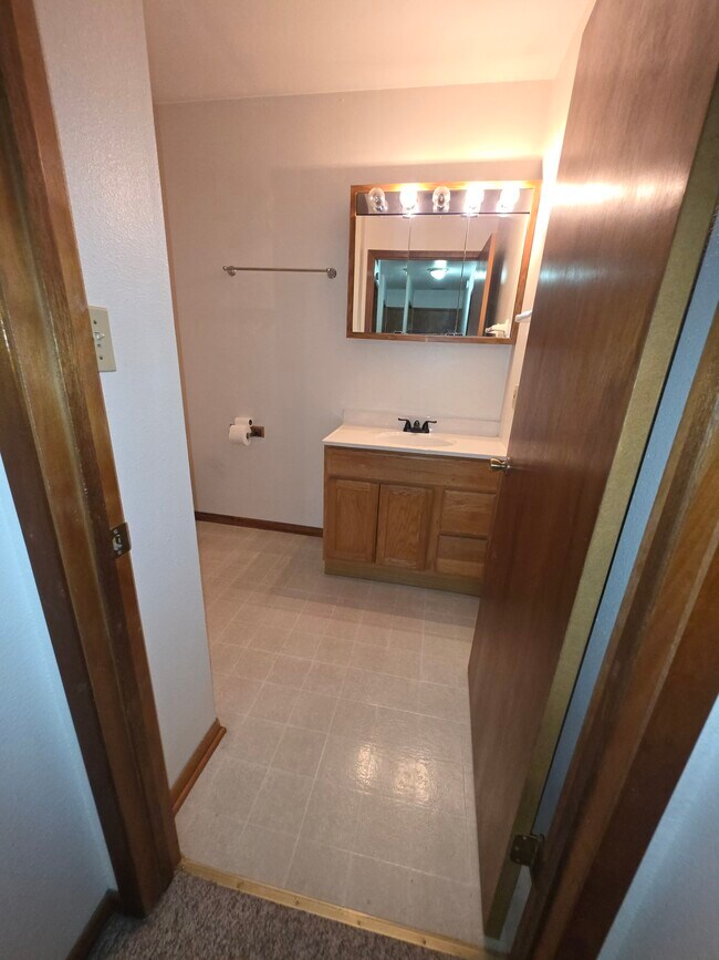 Photo - 912 Bell Ave Unidad #3