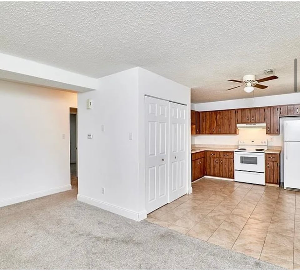 Photo - 285 Mount Everest Dr Unit A