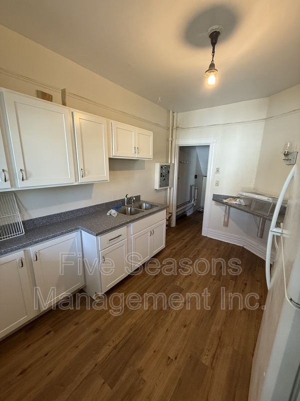 Photo - 258 Pearl St