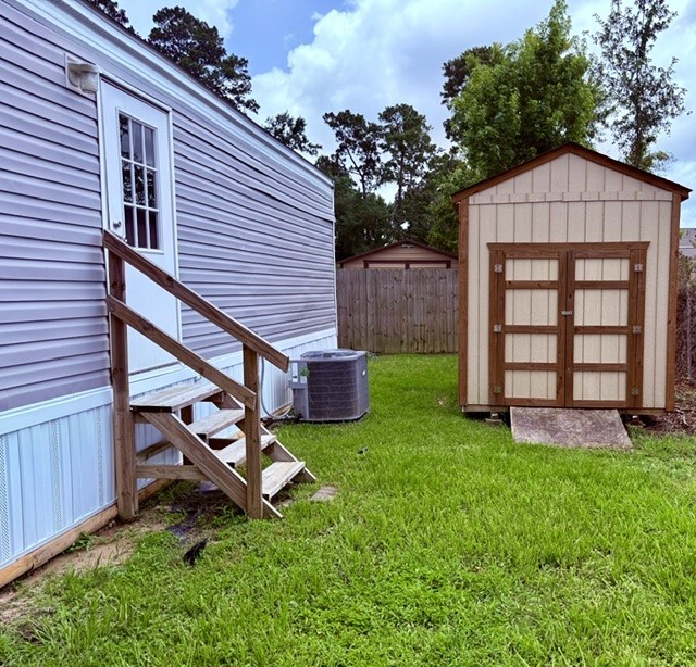 Photo - 18771 Forest Ln Cir