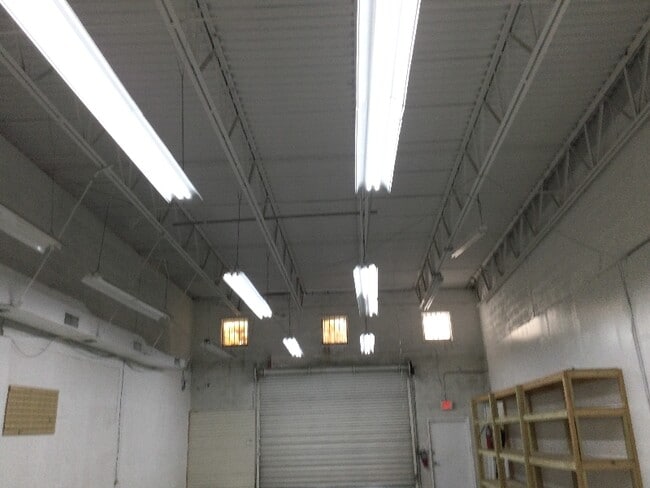 Photo - 7400 NW 7th St