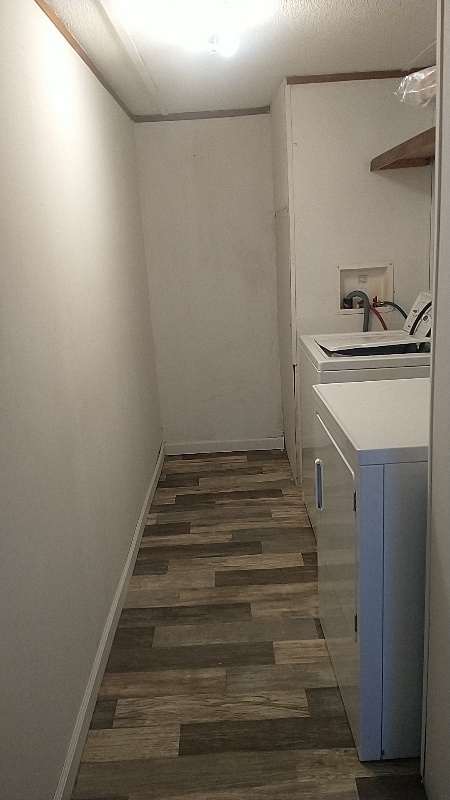 Photo - 24555 IL-127