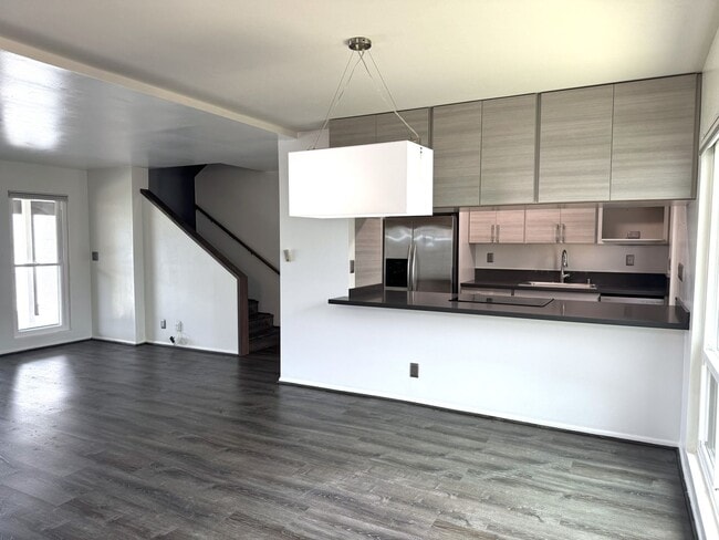 Photo - Koko Isle Circle - Renovated 3 bedroom, 2.5 bath townhome with carport