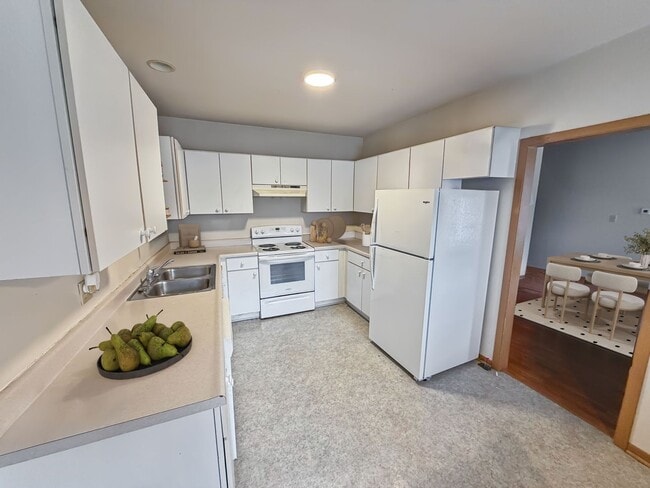 Photo - 5212 Lincoln Way