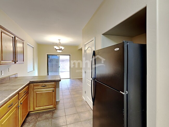 Photo - 3860 E Flower St