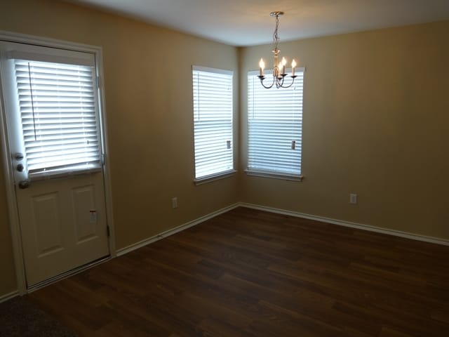 719 Lavaca Loop
