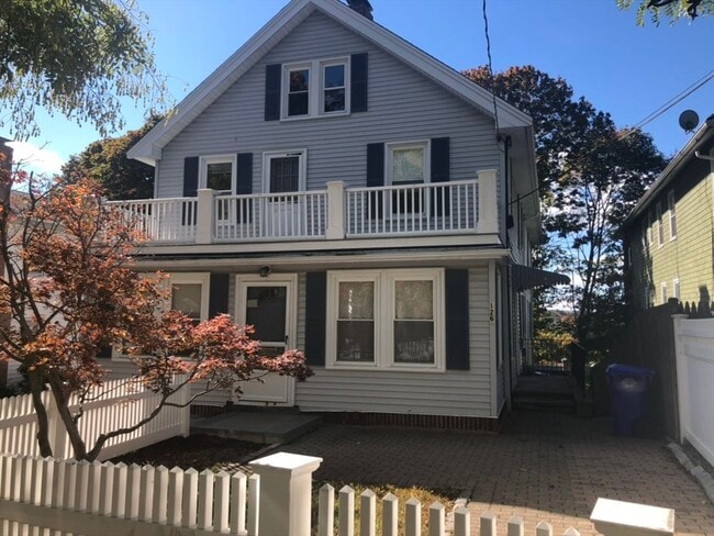 Building Photo - 126 Lancaster Terrace