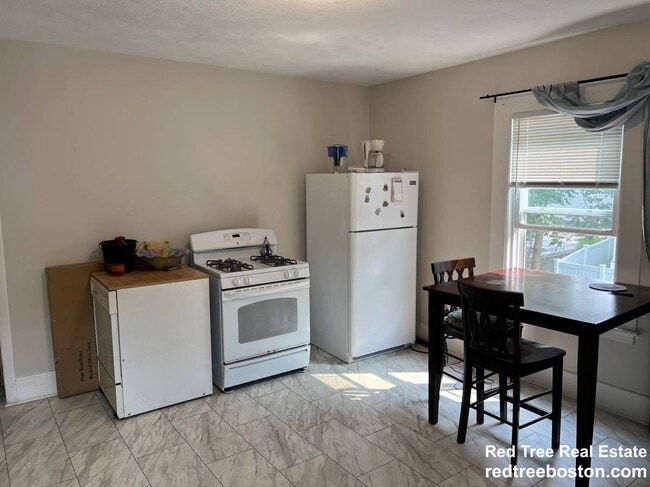 19 Tafthill Ter Unit 2