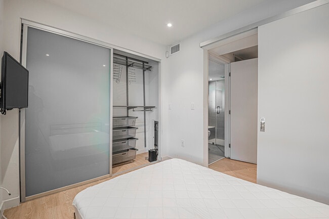 Photo - 5869.5B W 88th St Unidad 5869.5B