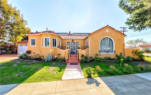 Photo - 1001 Monterey Rd