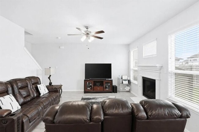 Photo - 128 Shining Pt Dr