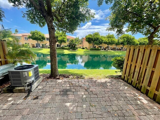 Photo - 4950 Windward Way