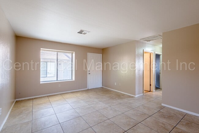 Photo - 4205 Kilterbury Ln Unit Apt A