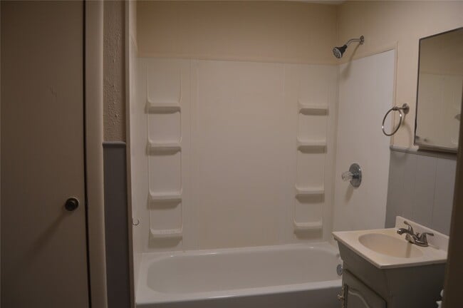 Photo - 110 Cedar St