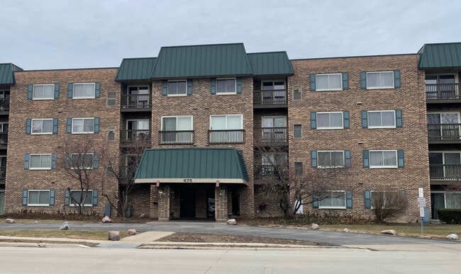 Building Photo - 675 Grove Terrace Unit 208