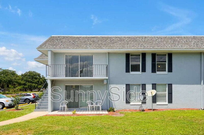 Building Photo - 915 W Oak Ridge Rd Unit B