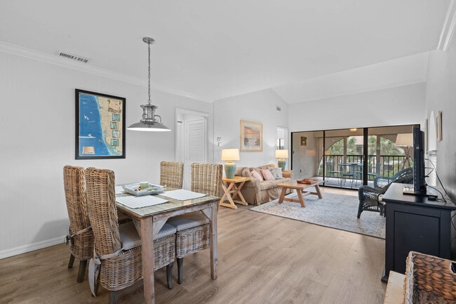 Building Photo - 3350 10th St N Unit FL2-ID1054333P