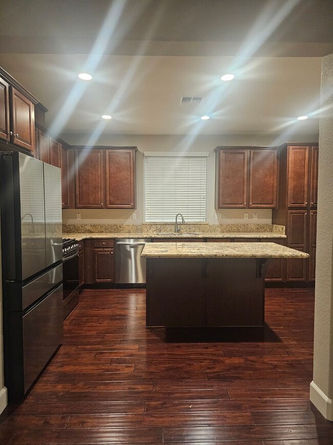 Photo - Beautiful 3 Bd 2 Bath home - Available NOW