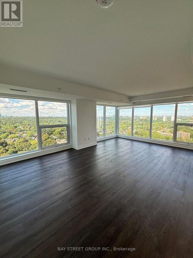 609 Sherbourne St Unit 1907