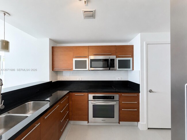 Photo - 244 Biscayne Blvd Unit 3903