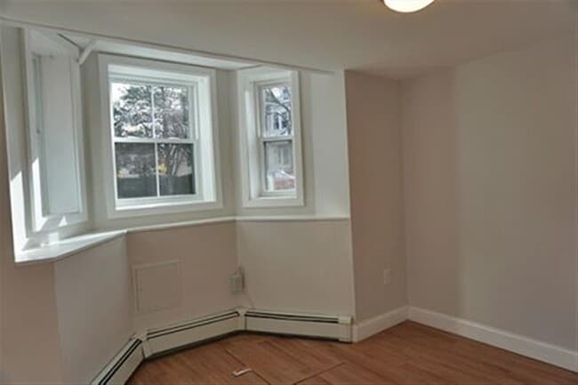 Photo - 192 Central St Unit B