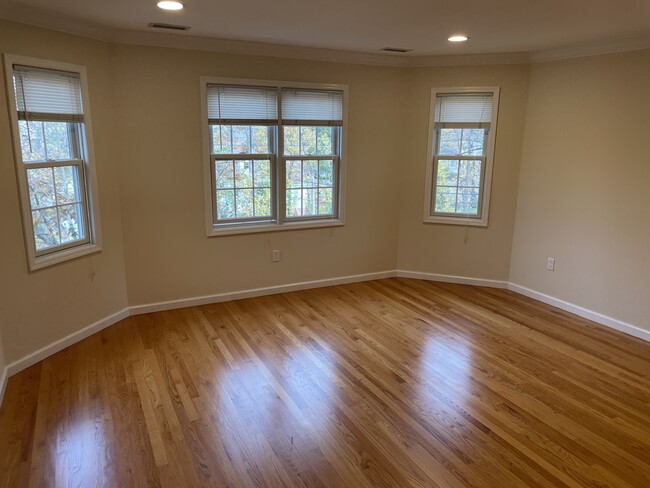 Photo - 292 Hemlock Ter Unidad 2