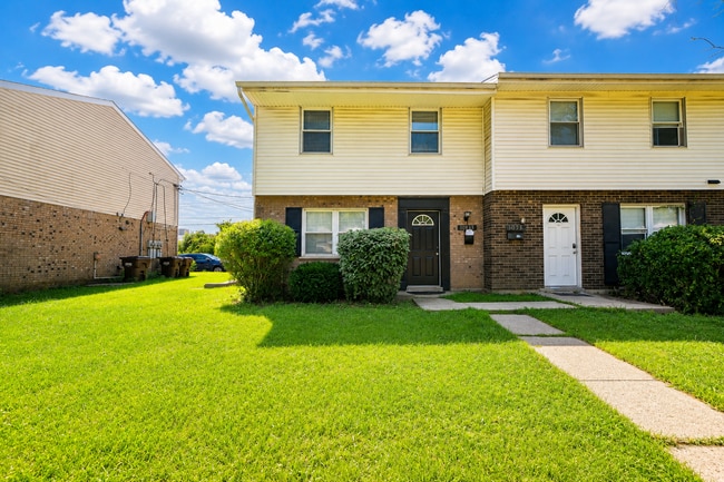 Building Photo - 10923 Birchridge Dr