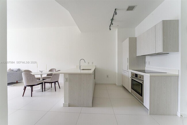 Photo - 501 NE 31st St Unit 205