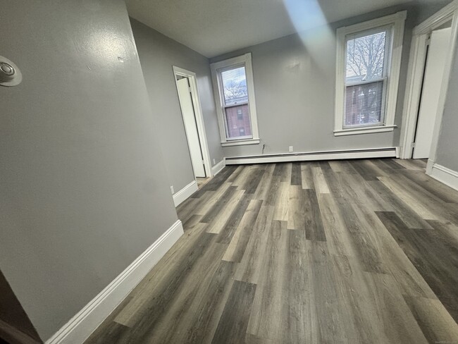 Building Photo - 214 Park Terrace