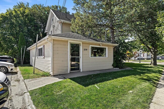 Photo - Freemont Duplex Unit Commercial