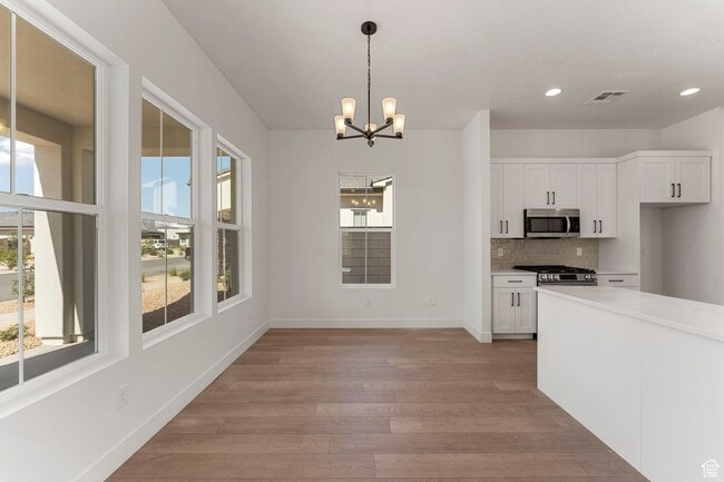 Photo - Brand New Holmes Home