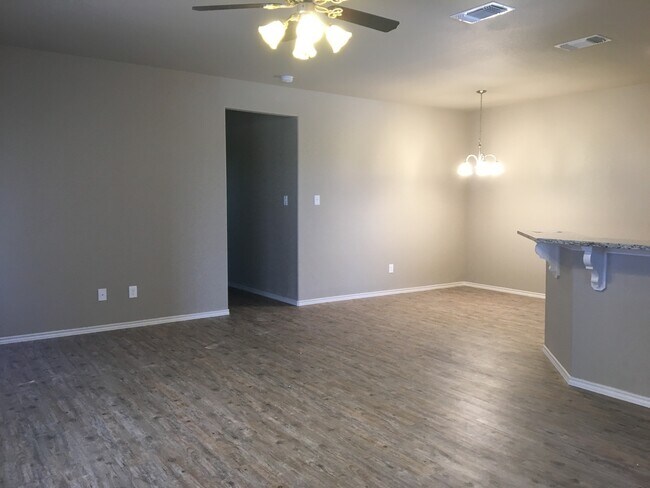 Photo - 1105 Preston Trails Unit B