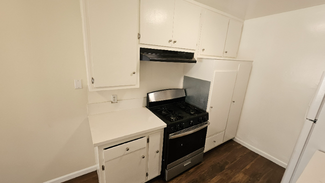 Photo - 866 W 126th St Apartment Unit 3